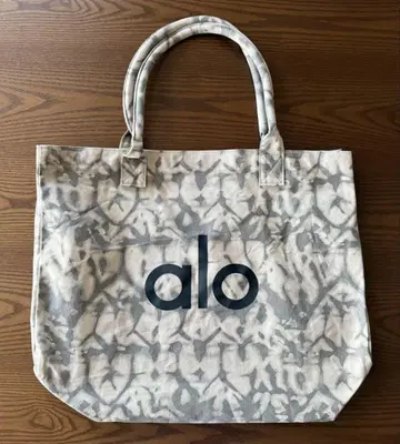 Alo Yoga 토트백