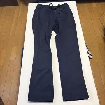 그라미치 네이비 팬츠