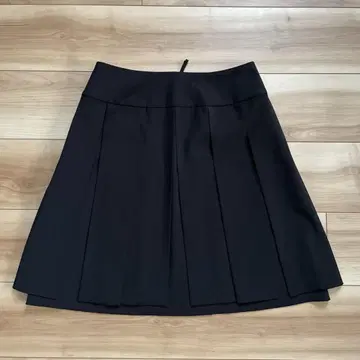 FOXEY NEW YORK 폭시 뉴욕 플리츠 스커트