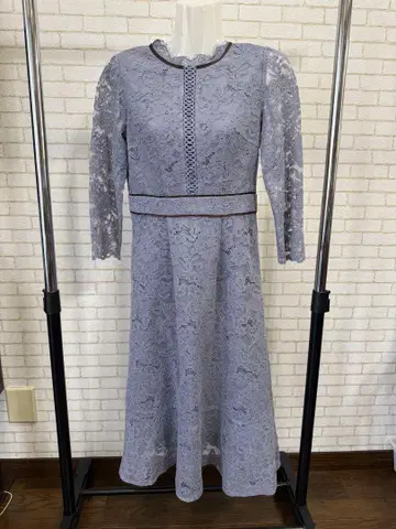 연보라 레이스 긴팔 A라인 원피스 드레스