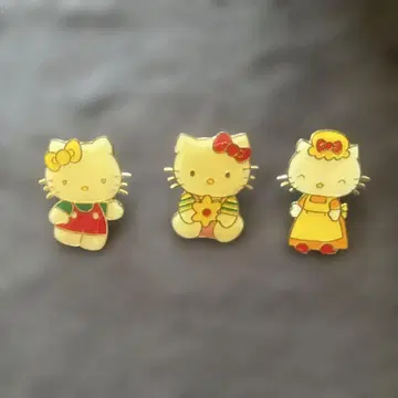 헬로키티 핀 배지 3개 세트