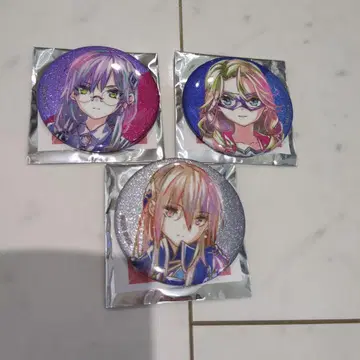 헤븐 번즈 레드 Ani-Art 글리터 캔뱃지 유이나, 유키, 캐롤