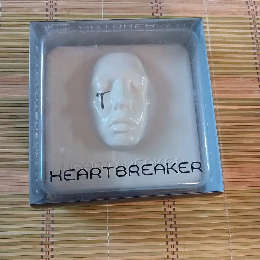 G-DRAGON | 지드래곤 G-dragon GD Heartbreaker unsealed album