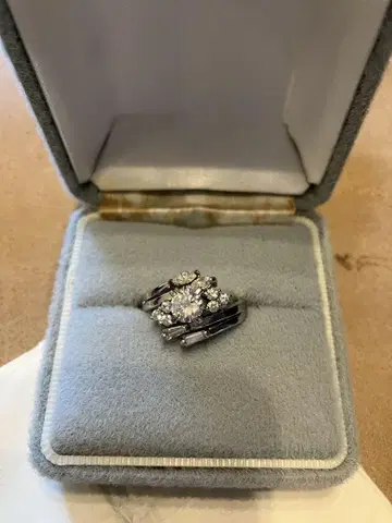 QUEENS QUEEN 인공 다이아몬드 반지 1.00 CTS