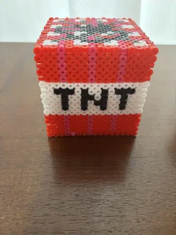 펄러비즈 TNT 박스