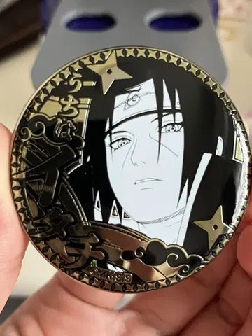 NARUTO 이타치 골드 캔뱃지