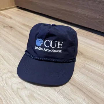 기업 로고 트래커 캡 CUE satellite radio Network