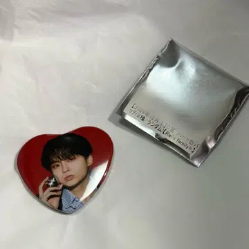 ONE N' ONLY REI 스크래치 하트 캔배지