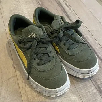 PUMA 스니커즈 25.5cm