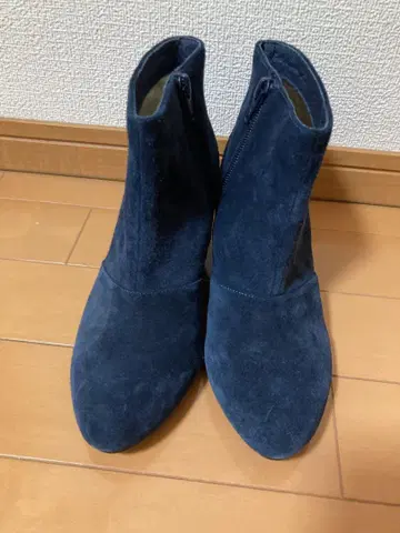 유나이티드 애로우즈 네이비 스웨이드 웨지힐 부티
