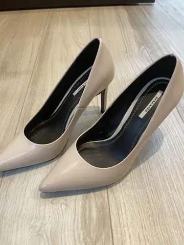 자라 Zara 베이지 가죽 하이힐 펌프스