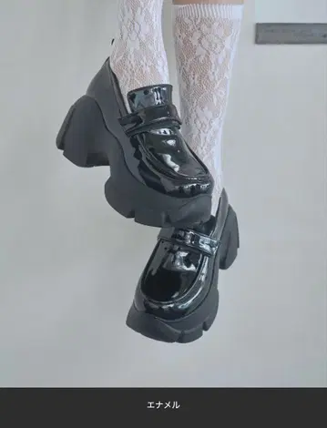 Lovilyn -5kg 벨크로 로퍼 블랙 에나멜 M