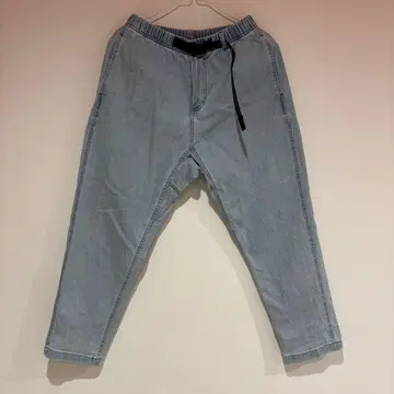 라이트 블루 슬림핏 데님 팬츠