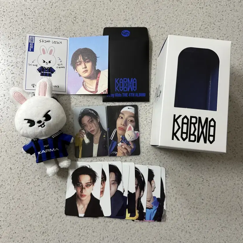 スキズ KARMA skzoo leeknow leebit コンプセット 5点 スキズ KARMA skzoo leeknow leebit コンプセット 5点 Stray