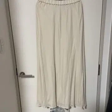 plage 아이보리 플레어 롱 스커트