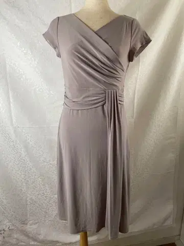 [ 12/4까지 가격 인하 ] 그레이 주카슈쿨 드레이프 랩 원피스