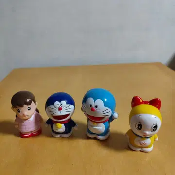 도라에몽 피규어 세트