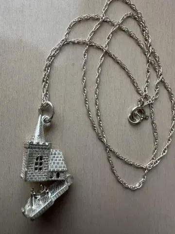 영국제 1940년대 빈티지 교회 실버 참 목걸이 개폐 기믹 포함