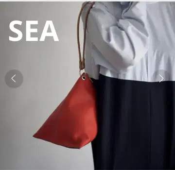 SEA rie 씨  가죽 백 트라이앵글 가죽 백