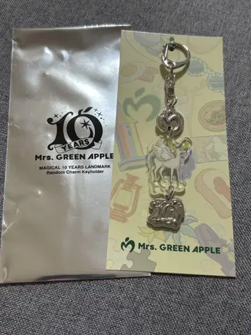 Mrs. GREEN APPLE 랜덤 참 키링 [ C ]