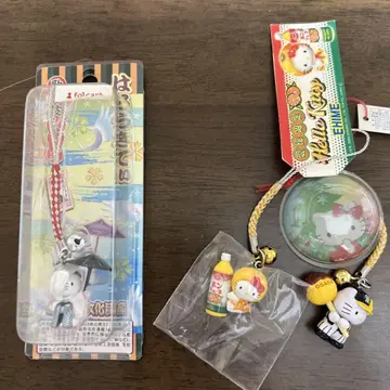 헬로키티 스트랩 고토치키티