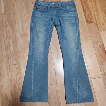 TRUE RELIGION 26 사이즈 미사용 새상품