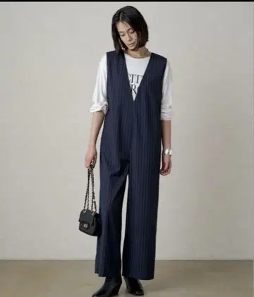 새상품 Loungedress 라운지드레스 V 올인원 네이비