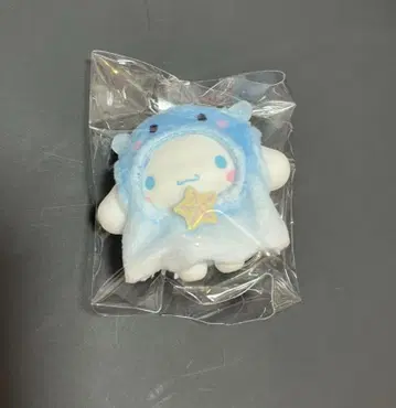 파란색 후드 부착 봉제 인형
