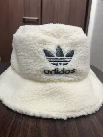 adidas 플리스 버킷햇