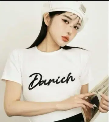 Darich 자수 펄 티셔츠