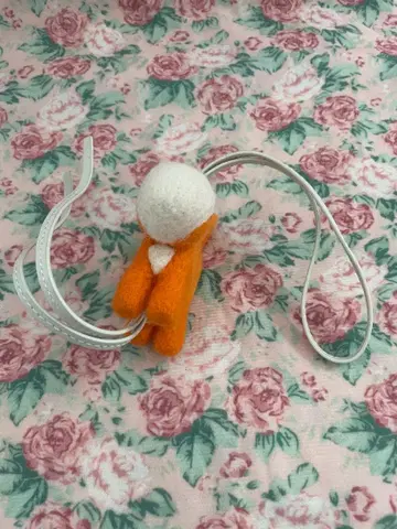 펠트 오렌지 인형 키링
