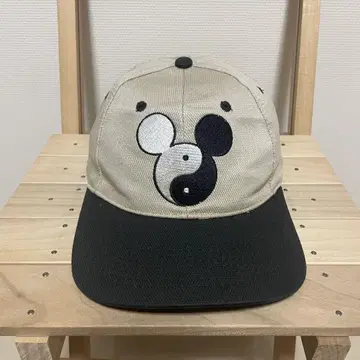 90s Disney 음양 미키 캡 모자/Disney vintage