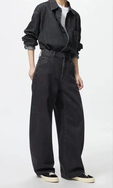 UNIQLO 배기 커브 청바지 [배송비 포함]