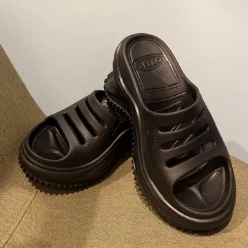 yello gill platform sandals