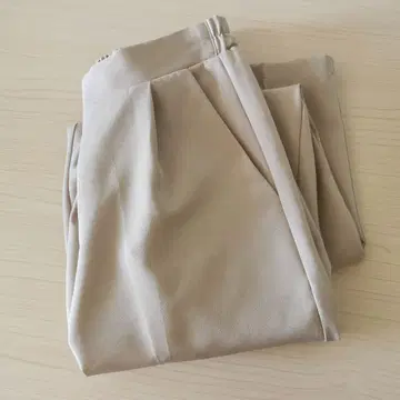 테이퍼드 팬츠 베이지 아이보리 무지 패턴 비즈니스 캐주얼 스트레이트