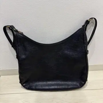 일비종떼 숄더백 A4 사이즈 수납 새상품급 길이 조정 가능