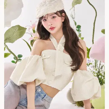다리치 홀터넥 오프숄더 트위드 상의