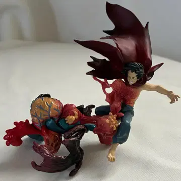 AKIRA 피규어 테츠오 공격