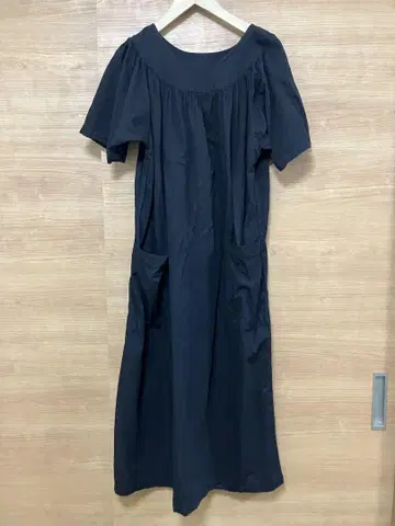 젠 선생님의 일상복 스모크 원피스