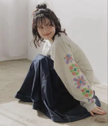 니코앤드 크로셰 콤비 풀오버 M 사이즈