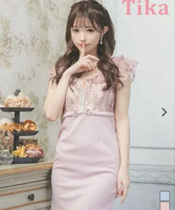 Tika 타이트 미니 드레스 지퍼 플라워 레이스 S 사이즈