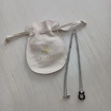 블레스 목걸이