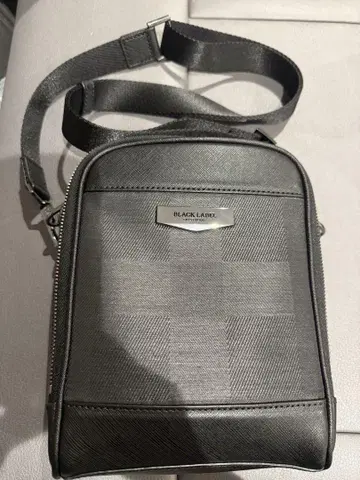 BLACK LABEL 숄더백
