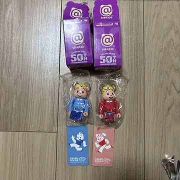 베어브릭 50 큐트 OSAMU GOODS 앞뒷면 세트