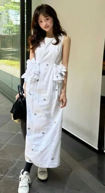 Bibiy. ELODIE FRILL DRESS