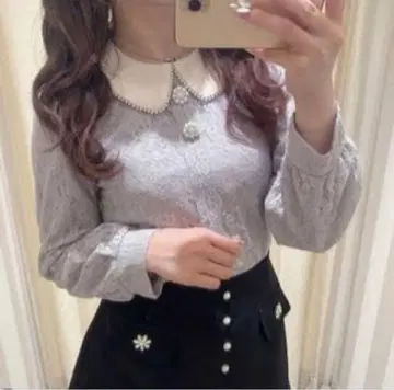 evelyn 아이스 그레이 레이스 셔츠 펄 카라 부착