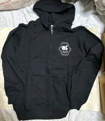주문은 토끼입니까 후드티