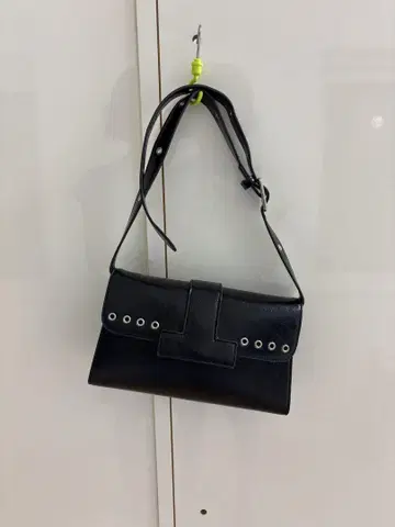 tina:jojun 블랙 가죽 백