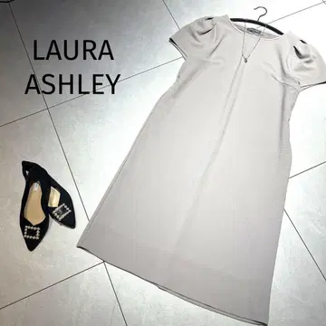 LAURA ASHLEY 엠보싱 가공 원단 퍼프 슬리브 원피스 A라인