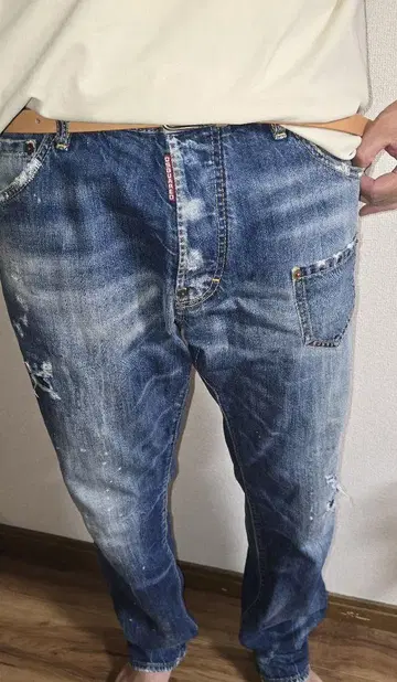 DSQUARED2 디스크 테이퍼드 가공 블루 데님
